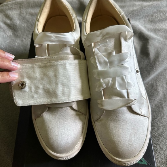 Blue by Betsey Johnson Women's SB-Liana Sneaker, Ivory Satin, 9 - Picture 5 of 9